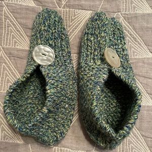 Handknit slippers booties